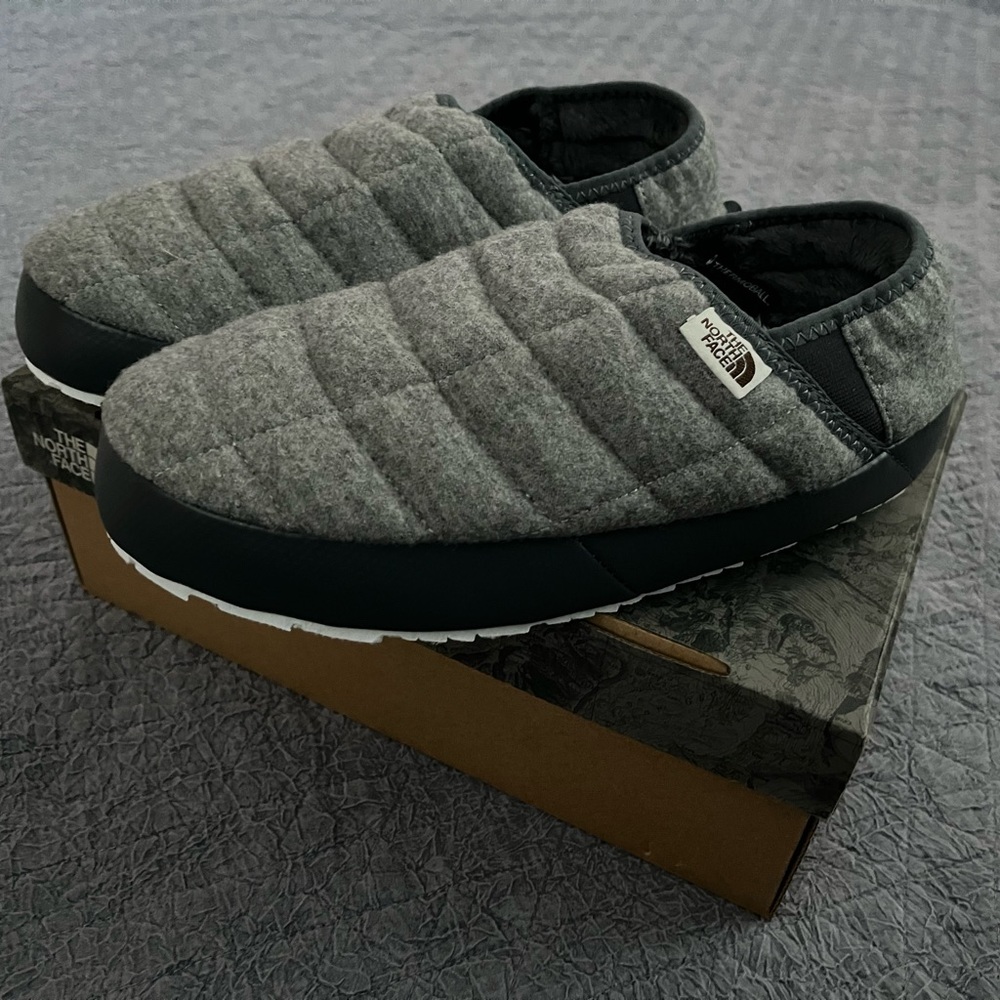 The North Face Thermoball Traction Mule V Wool Slippers